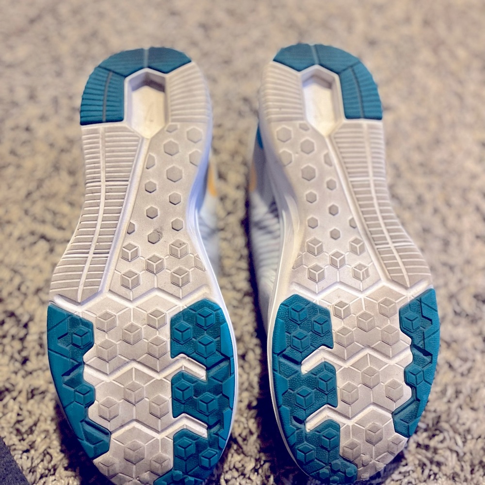 NIKE — Spring Sneaker 🌸 - Picture 8 of 9